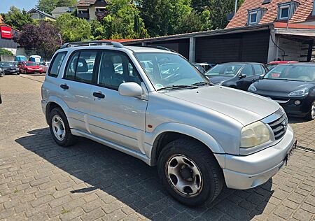 Suzuki Grand Vitara 2.0 4x4 Tüv Anhkpl Nur104000km !