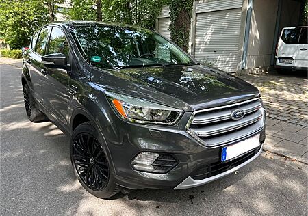 Ford Kuga 1.5 Ecoboost Sport/19 Zoll Alu/6Gang/Navi/