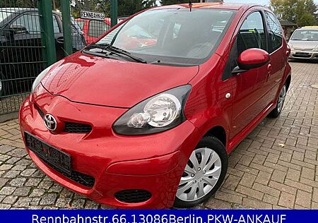 Toyota Aygo (X) Aygo (X) 1,0 !! !! Klima !! 38TKM !! 4.Türig !!