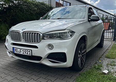 BMW X5 M50 M50d -