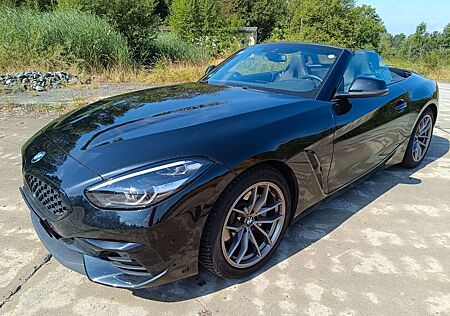 BMW Z4 sDrive20i ADVANT. nur 32k km Park Asst ufrei