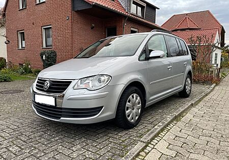 VW Touran Volkswagen 2.0 TDI 103kW DSG DPF -