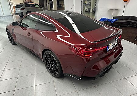 BMW M4 M Comp. xDrive in Aventurinrot