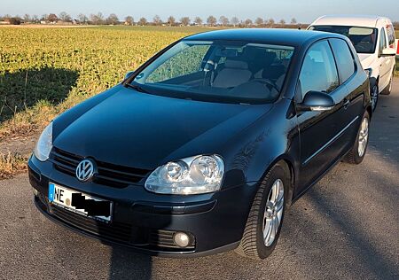 VW Golf Volkswagen V 1.6 FSI Tour