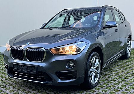 BMW X1 xDrive 25 d Sport Line | Pano | AHK |