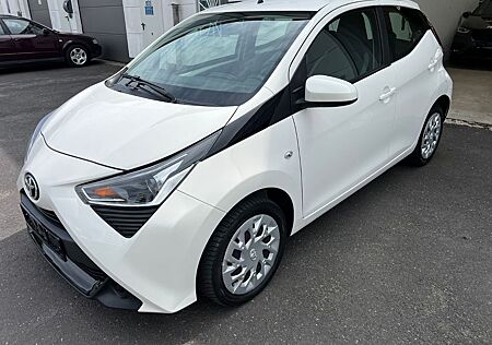 Toyota Aygo (X) Aygo AYGO x-play Automatik, 1Hd, Klima
