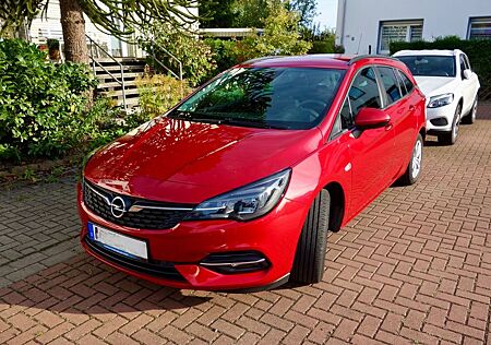 Opel Astra ST 1.2 Di Inj Turbo 81kW Design & Tech...