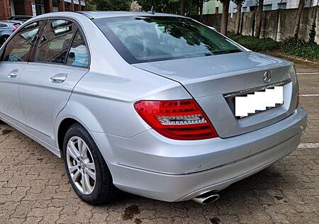 Mercedes-Benz C 250 C -Klasse Lim. CGI BlueEfficiency