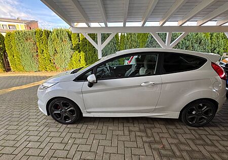 Ford Fiesta ST /LederSport Paket/1,6 L EcoB./TÜV NEU!