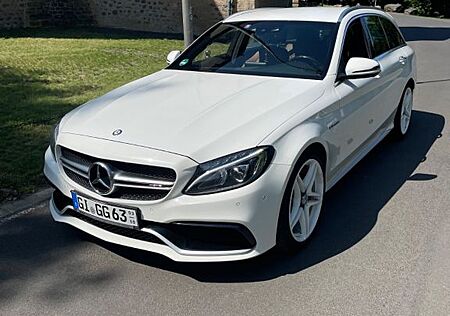 Mercedes-Benz C 63 AMG C 63 S AMG Mercedes-AMG / Perfekter Zustand