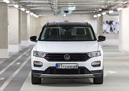 VW T-Roc Volkswagen 1.5 l TSI ACTIVE 110kw (150PS)