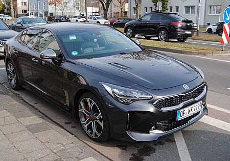 Kia Stinger GT 4WD *Voll-Ausstattung*