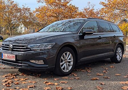 VW Passat Variant Volkswagen Business, ACC, DSG