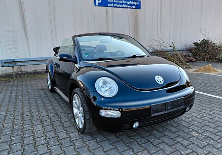 VW New Beetle Volkswagen Cabriolet 2.0 * Neu TÜV *