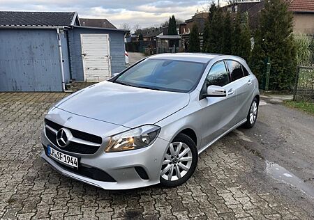 Mercedes-Benz A 180 -