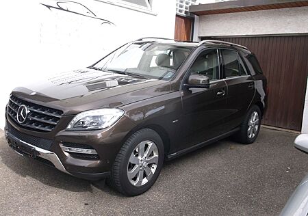 Mercedes-Benz ML 350 BE / 1Hand/Luftfeder/GSD/AHK