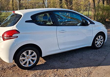 Peugeot 208 1.2 Active PureTech 82 Active