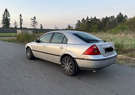 Ford Mondeo 2.0, Automatik, TÜV 10/2026