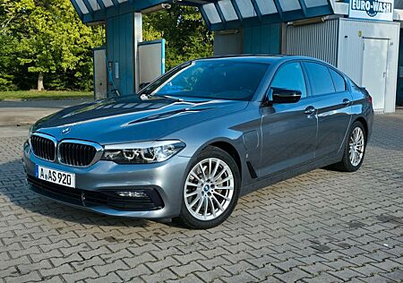 BMW 530e iPerformance - HK&HUD