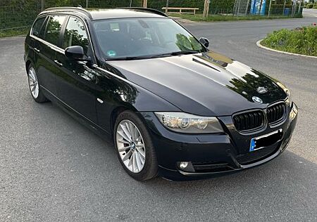 BMW 330d xDrive Touring -
