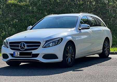 Mercedes-Benz 220 C 220d T-Modell Avantgarde