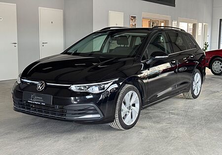 VW Golf Volkswagen VIII Variant 2.0 TDI Style LED/ACC/AHK/SHZ