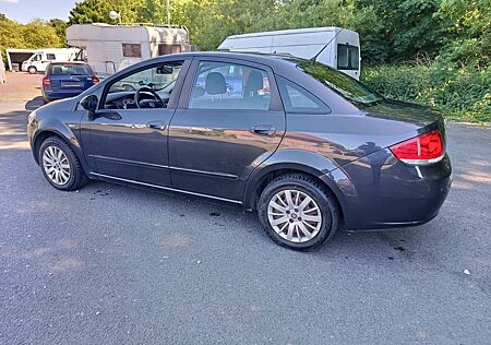Fiat Linea Dynamic*AUS 2 HAND*KLIMA*SERVO*