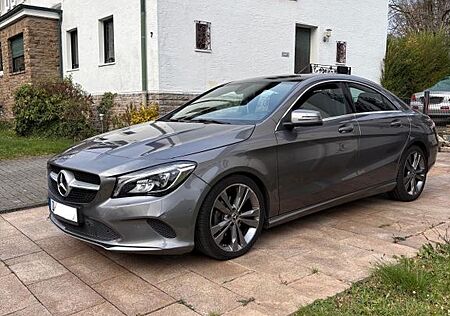 Mercedes-Benz CLA 200 d /Pano /Xenon