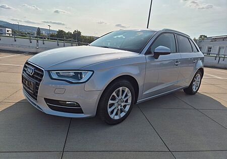 Audi A3 Bi-Xenon S-tronic EU6 TÜV/Zahnr.Neu