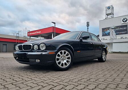 Jaguar XJ6 3.0 seriöser Vorbesitz, TÜV, viele Neuteile