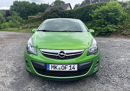 Opel Corsa 1.4 ecoFLEX Active mit Fahrradträger