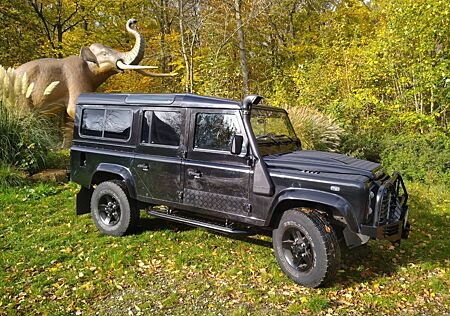 Land Rover Defender 110 TD4 Station Wagon E E