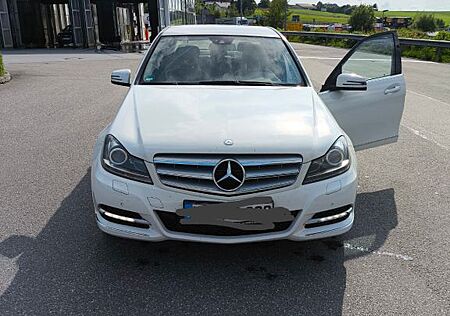 Mercedes-Benz C 300 CDI 4MATIC BlueEFF. AVANTG. Autom. AVA...
