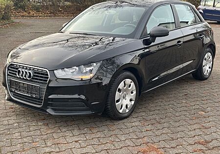 Audi A1 Sportback attraction*KLIMA*2.HAND*EURO5*5-TRG