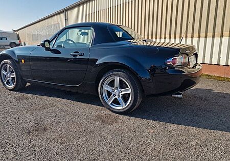 Mazda MX-5 Roadster Coupe Energy 1.8 MZR Energy