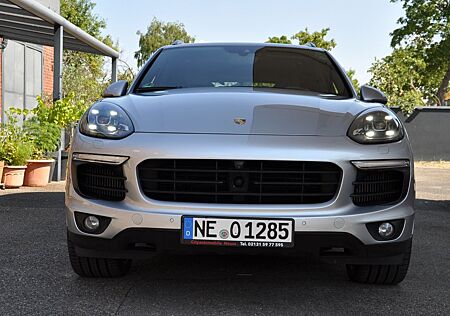 Porsche Cayenne S Diesel Platinum Edition Vollausstattun
