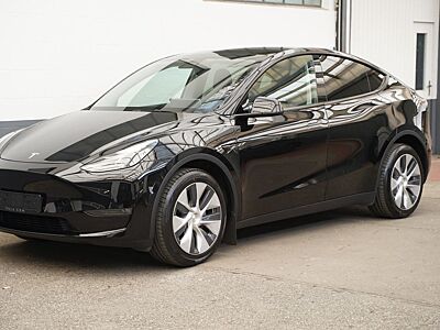 Tesla Model Y Long Range AWD *AHK*Mwst. ausweisbar*