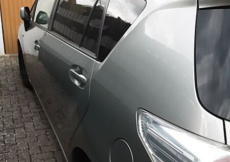 Toyota Verso 2.0l D-4D -