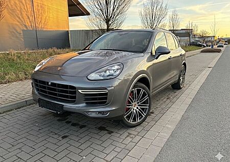 Porsche Cayenne Turbo / AHK / 360 CAM / SHZ / BURMESTER