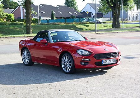 Fiat 124 Spider Lusso - Bose Garagenfzg. Winter-Alu