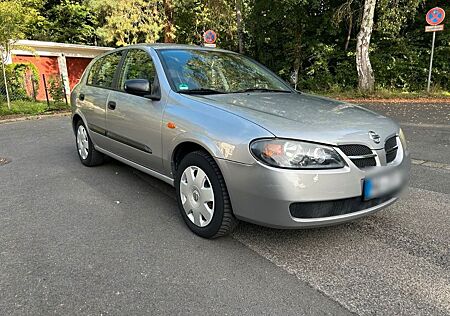 Nissan Almera 1.5 N16 (Klima)
