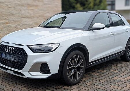 Audi A1 30 TFSI S tronic citycarver/ allstreet