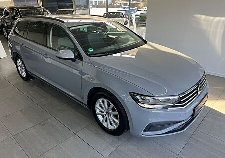 VW Passat Variant Volkswagen Passat*Variant*Navi*Kamera*App-Con*Sithz*LED*