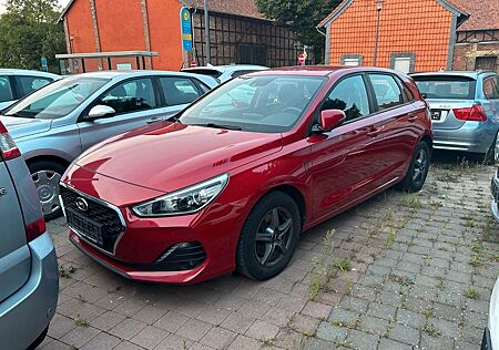 Hyundai i30 1.0 T-GDI NAVI SITZHEIZUNG 6 GANG EURO 6