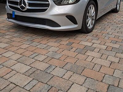 Mercedes-Benz B 180  Progressive AHK Navi Kamera LED