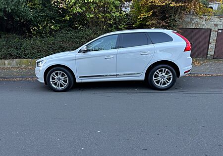 Volvo XC 60 XC60 D4 AWD Summum Geartronic Summum