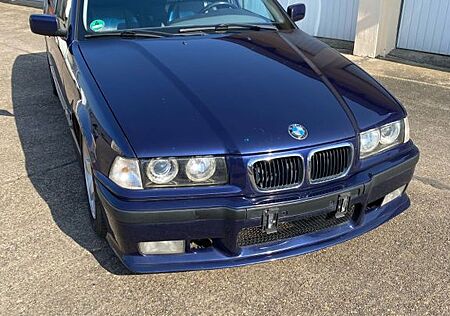 BMW 323i E36i