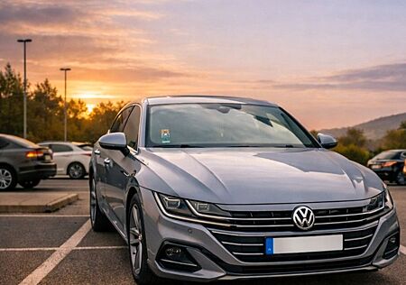VW Arteon Volkswagen 2.0TDI 4MOTION R-Line 8-Fach Bereift Top!