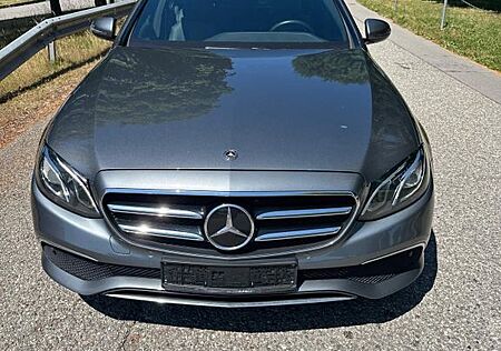 Mercedes-Benz E 400 d 4MATIC Autom. -1.Hand.Scheckheftgepflegt
