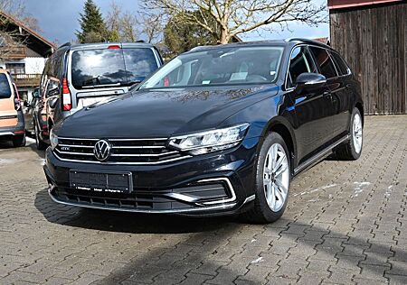 VW Passat Variant Volkswagen GTE R-Line/Headup/AHK/Pano